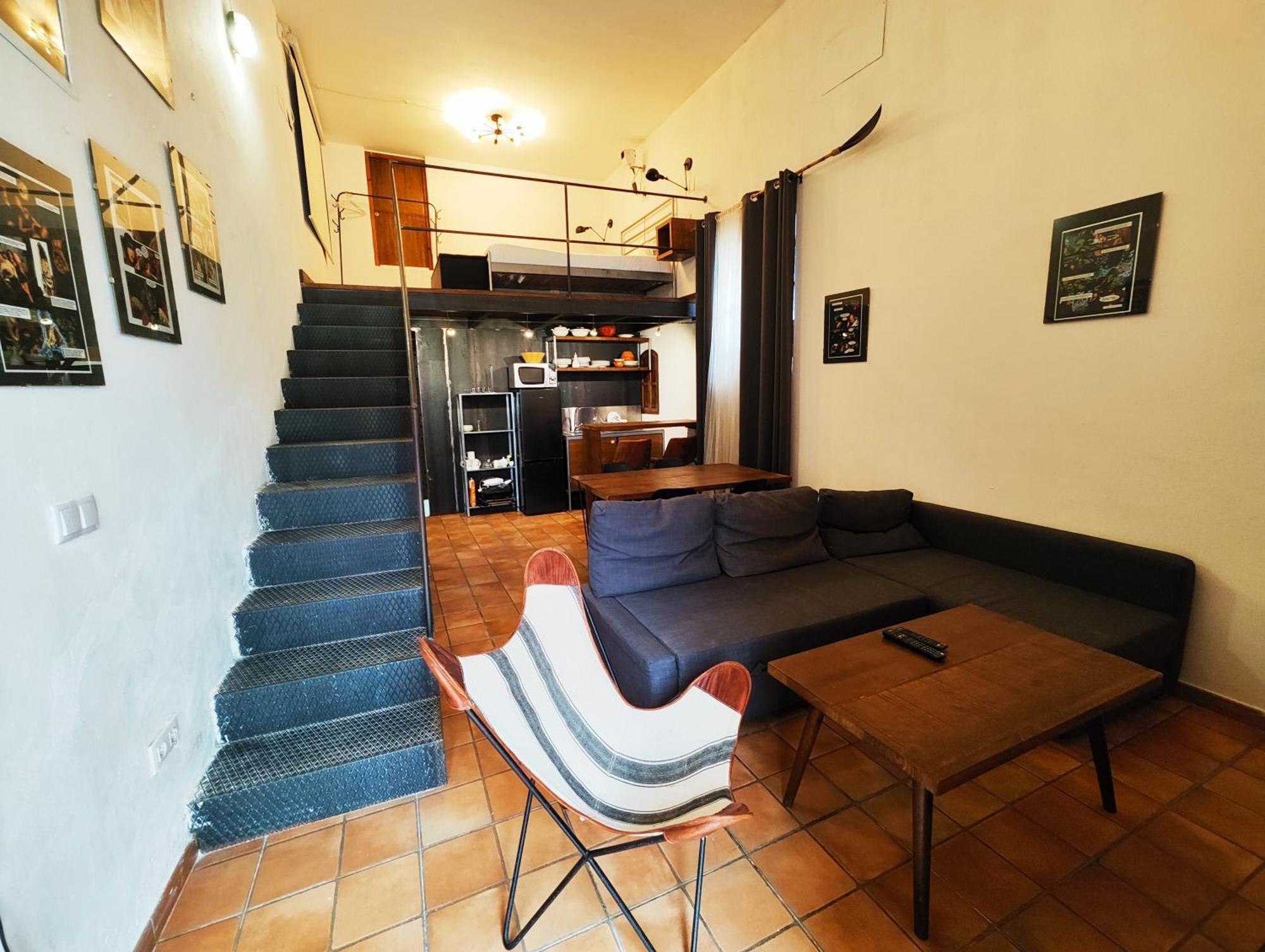 Hostal Cafe Frenteabastos Carmona  Exteriör bild