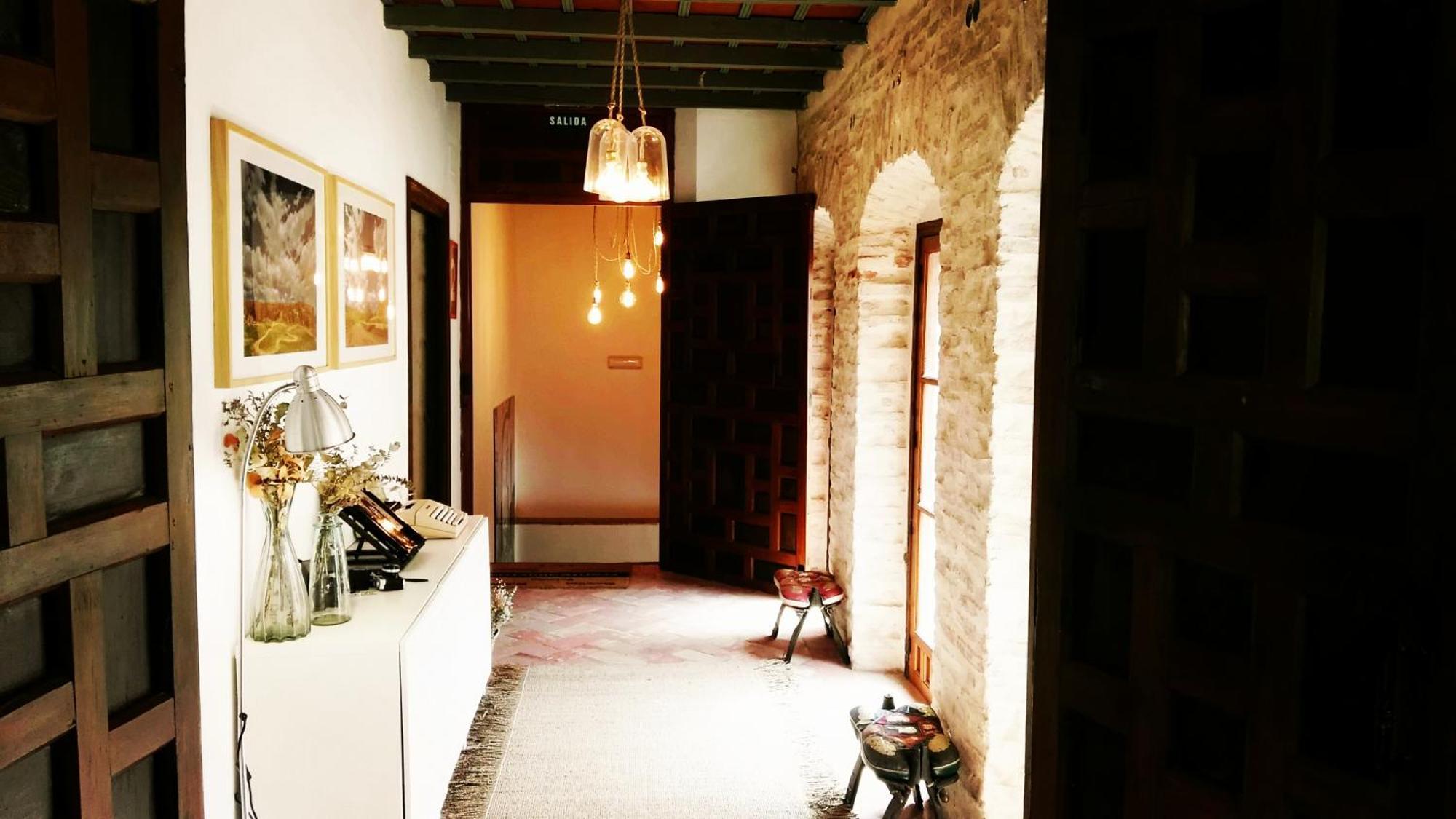 Hostal Cafe Frenteabastos Carmona  Exteriör bild