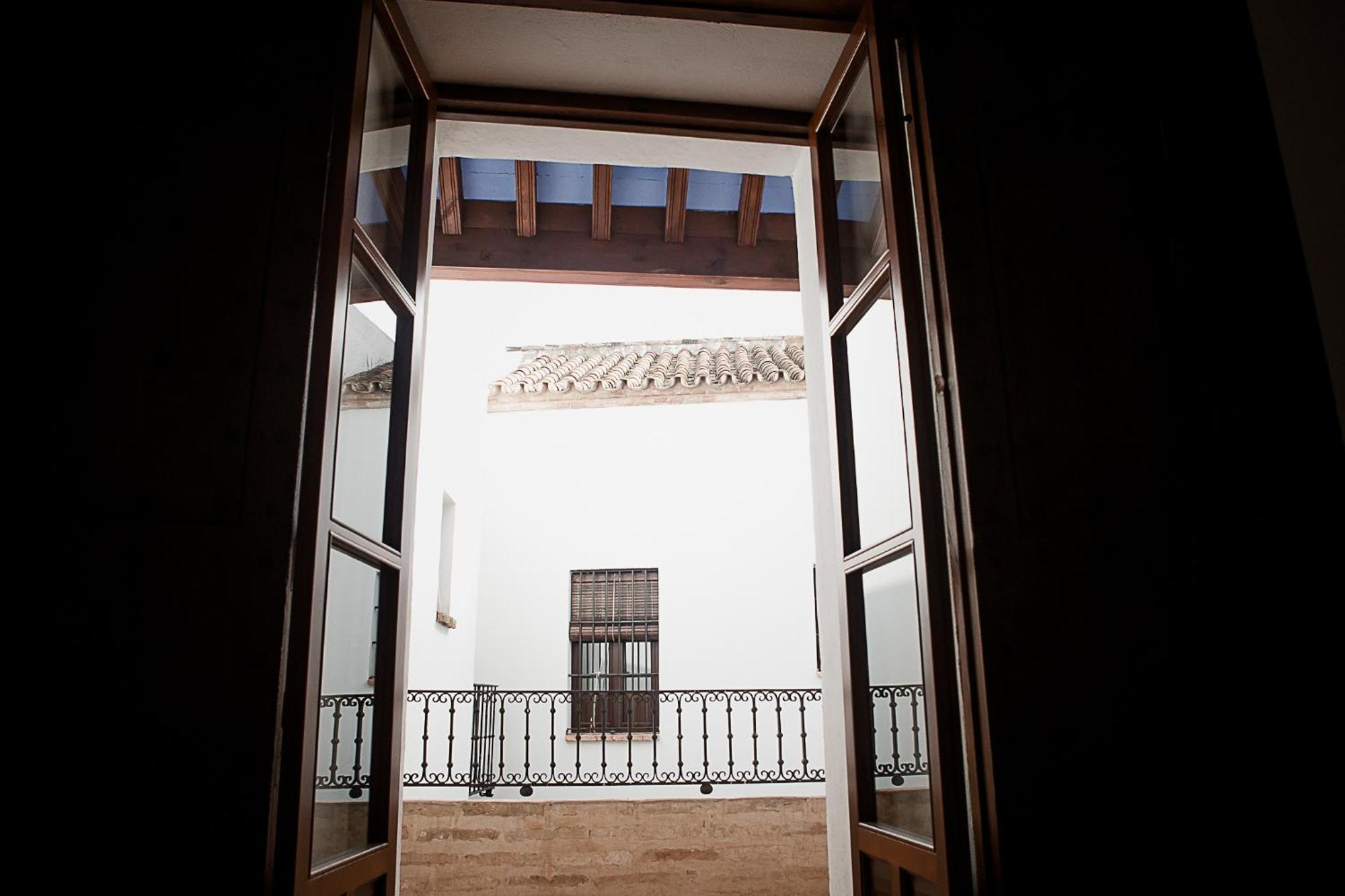 Hostal Cafe Frenteabastos Carmona  Exteriör bild
