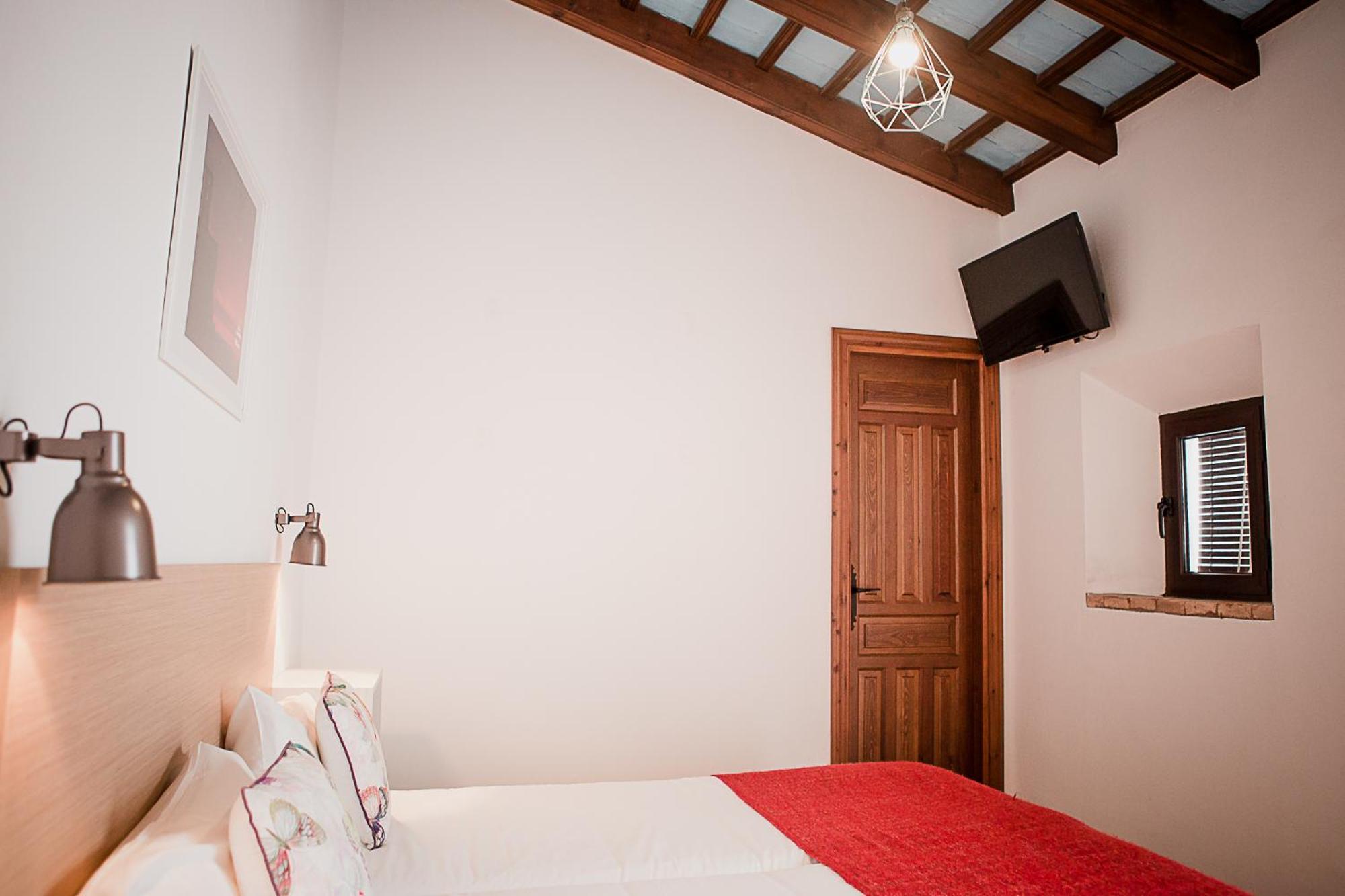 Hostal Cafe Frenteabastos Carmona  Exteriör bild